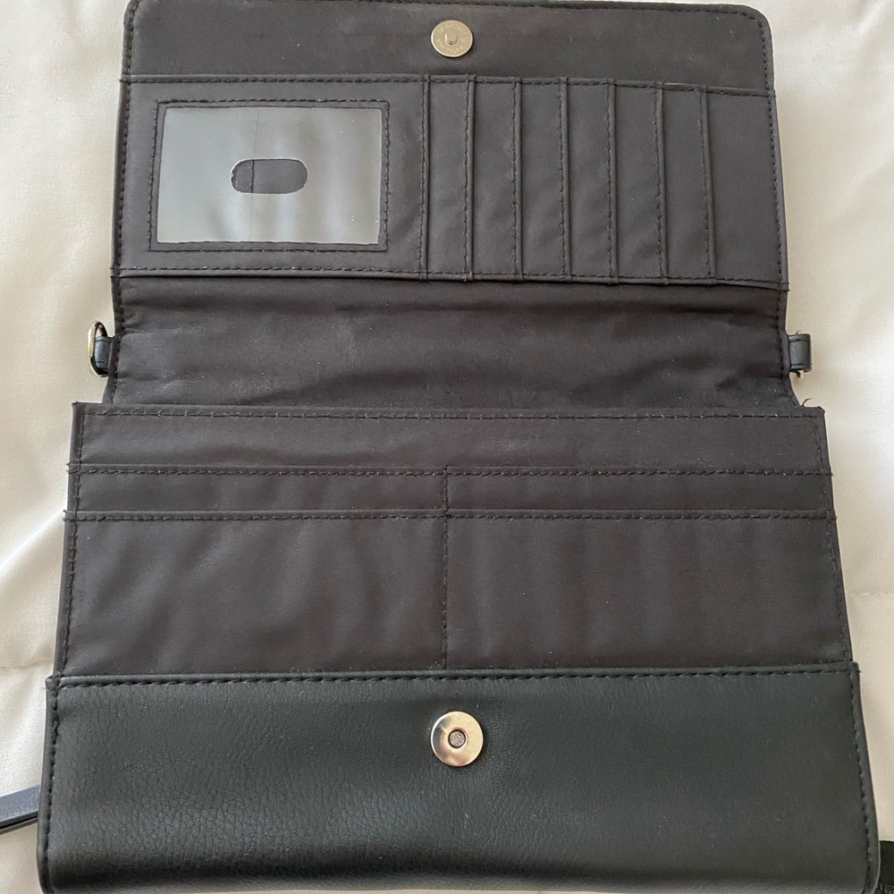 Handbag - Picture 2 of 3